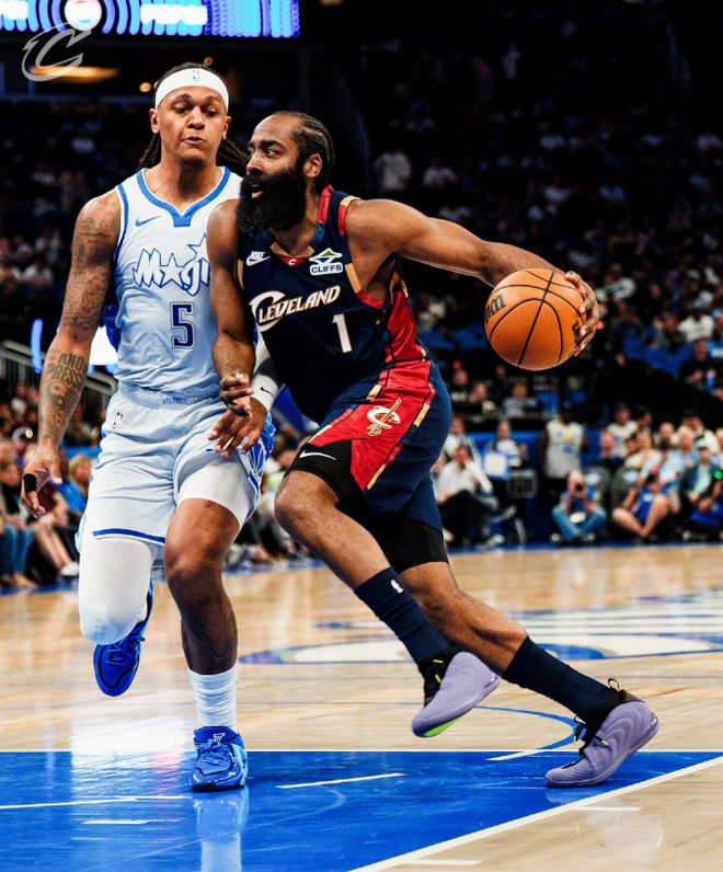 哈登独木难支 骑士客场不敌魔术 魔术双核联手终