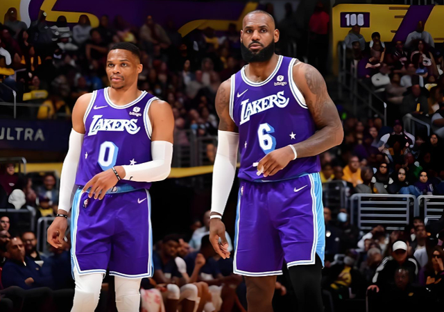 威少37岁冲击历史纪录面临年龄挑战