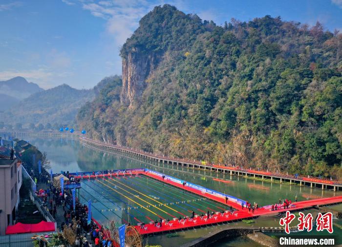 长三角冬泳赛在磐安山区开赛 体育旅游融合激发